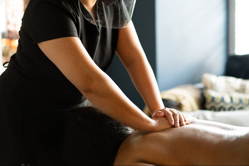 ¿Qué es la terapia de masaje?